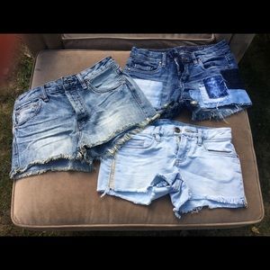 Bundle of three pairs of shorts